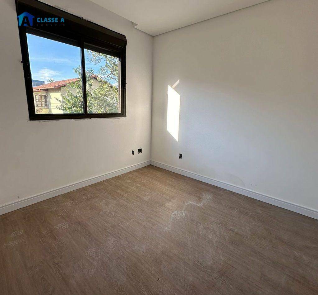 Apartamento à venda com 3 quartos, 75m² - Foto 5