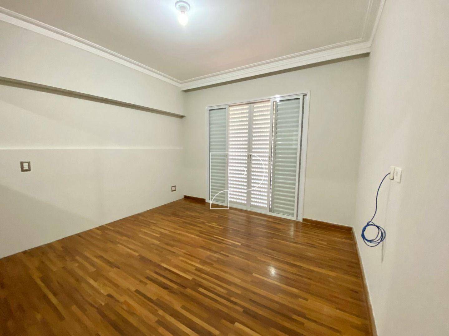 Casa de Condomínio à venda e aluguel com 3 quartos, 400m² - Foto 20