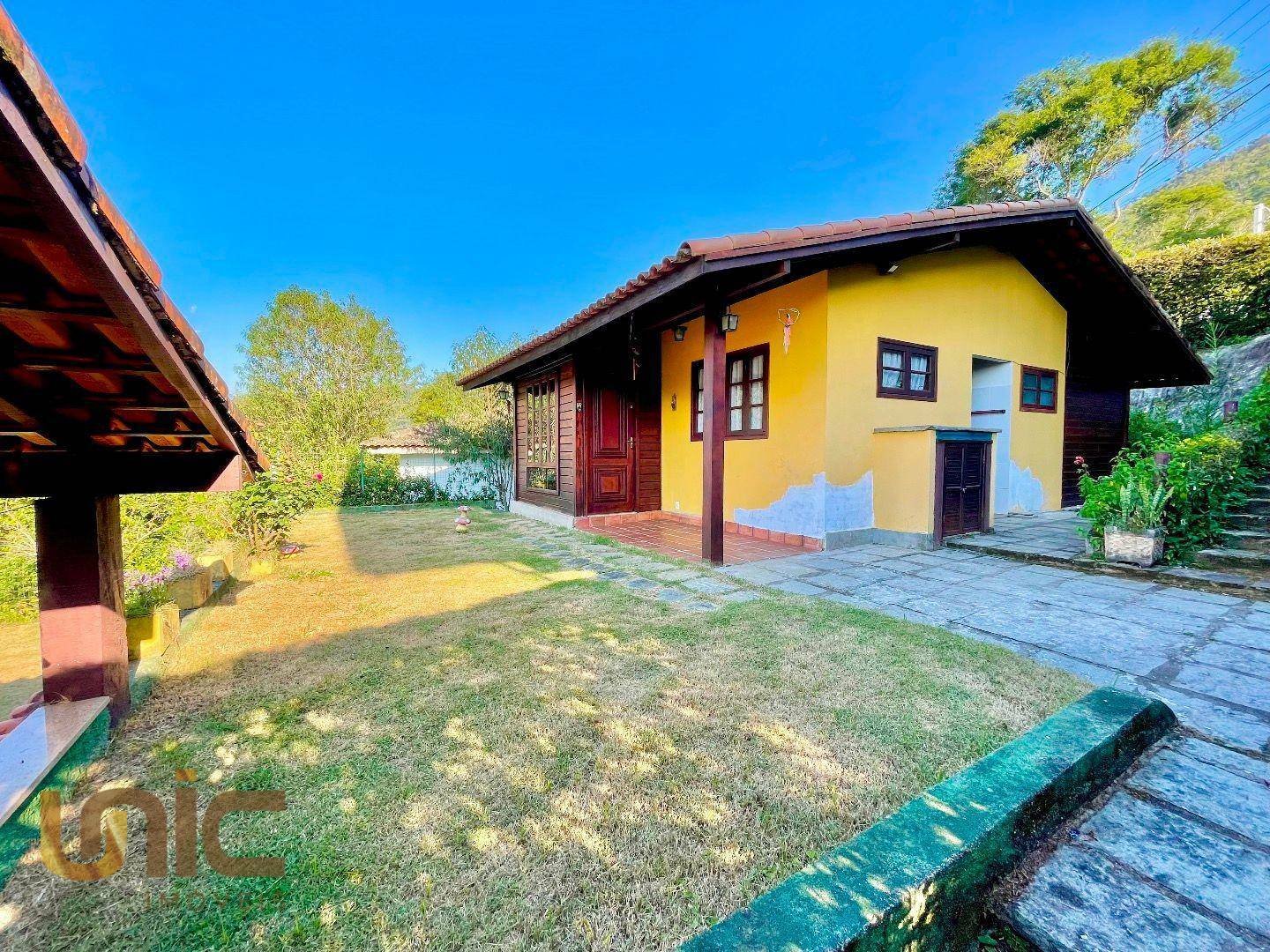 Casa de Condomínio à venda com 2 quartos, 121m² - Foto 2