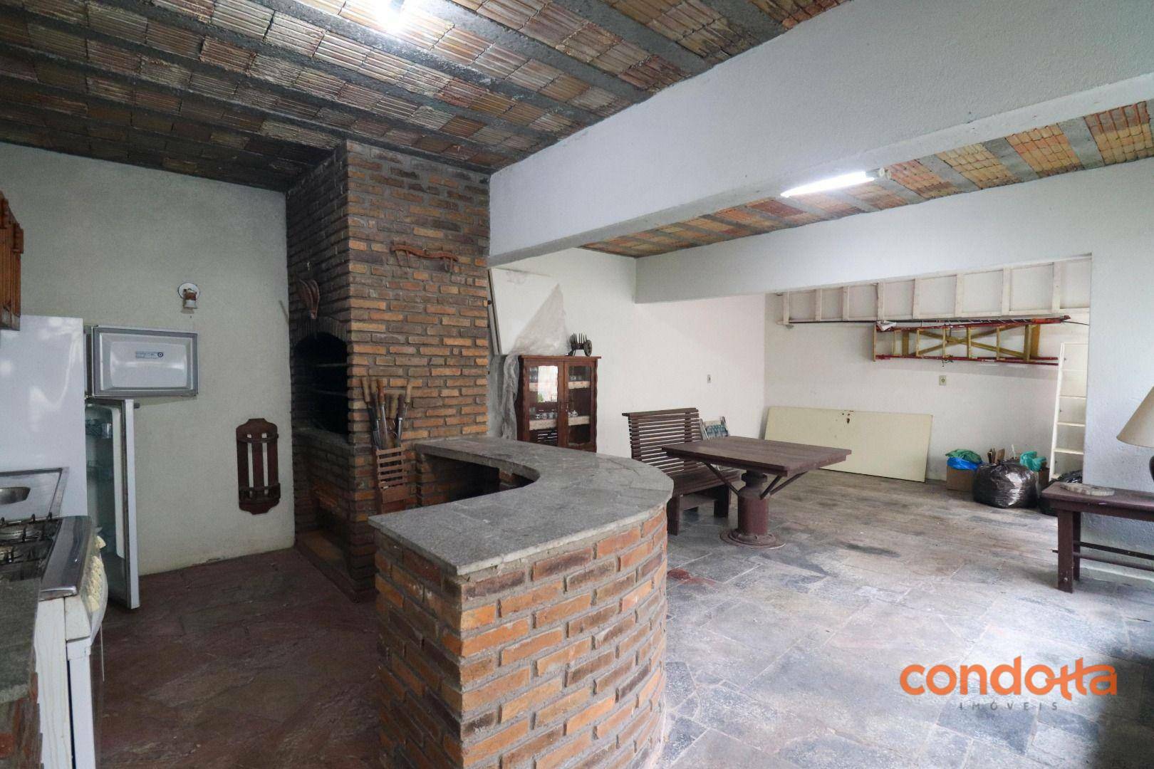 Casa para alugar com 3 quartos, 259m² - Foto 13