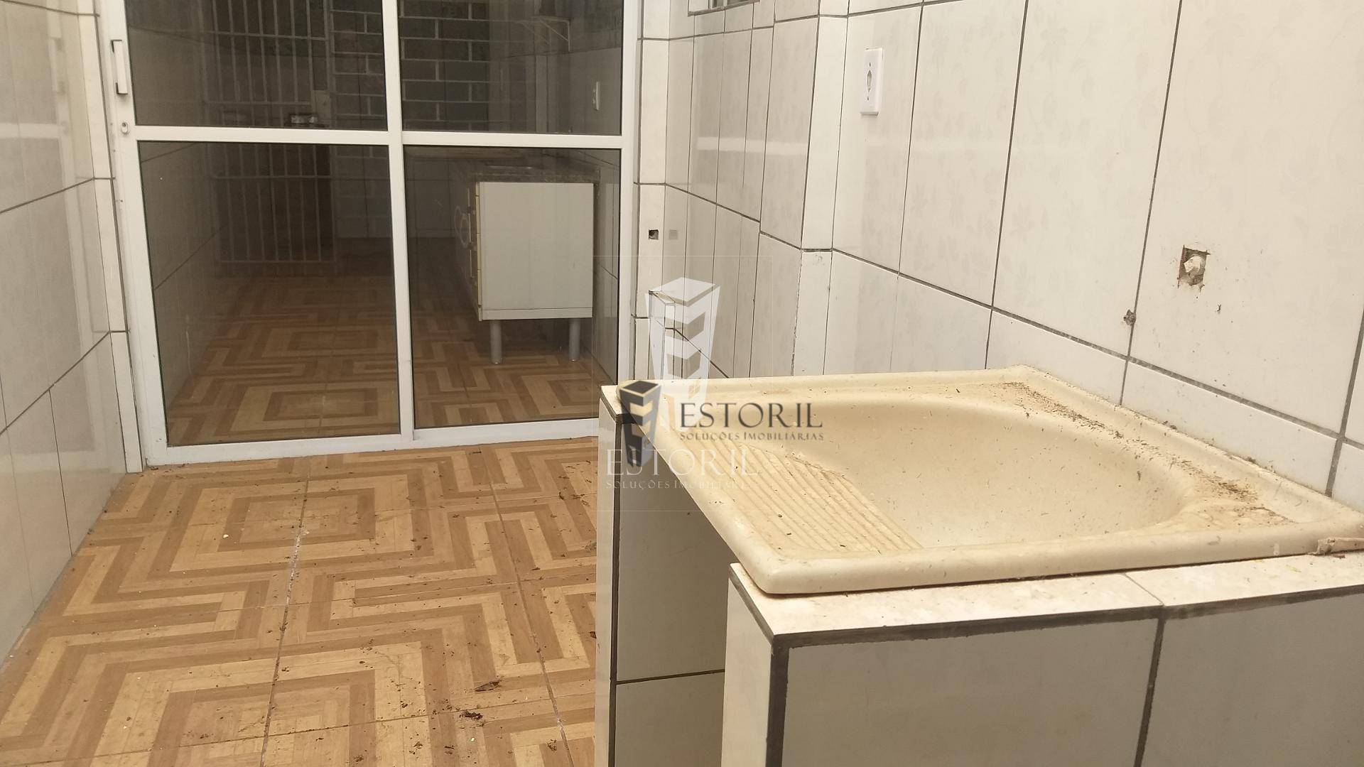 Sobrado à venda com 2 quartos, 200M2 - Foto 2