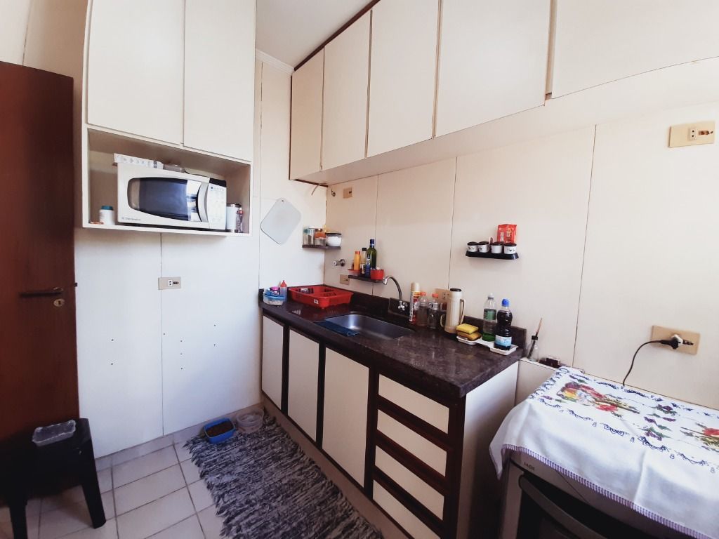 Apartamento à venda com 2 quartos, 69m² - Foto 8