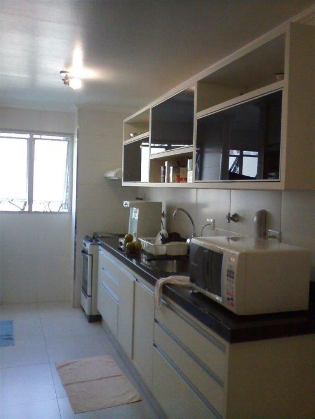 Apartamento à venda com 3 quartos, 93m² - Foto 7