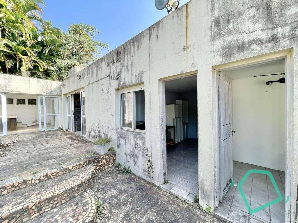 Casa à venda com 4 quartos, 253m² - Foto 25