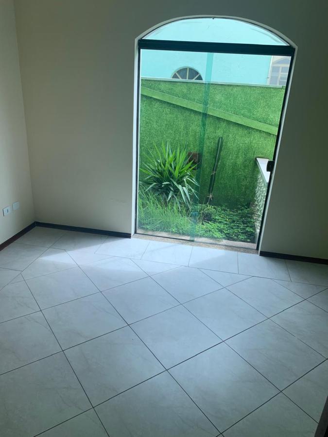 Casa para alugar com 3 quartos, 250m² - Foto 16