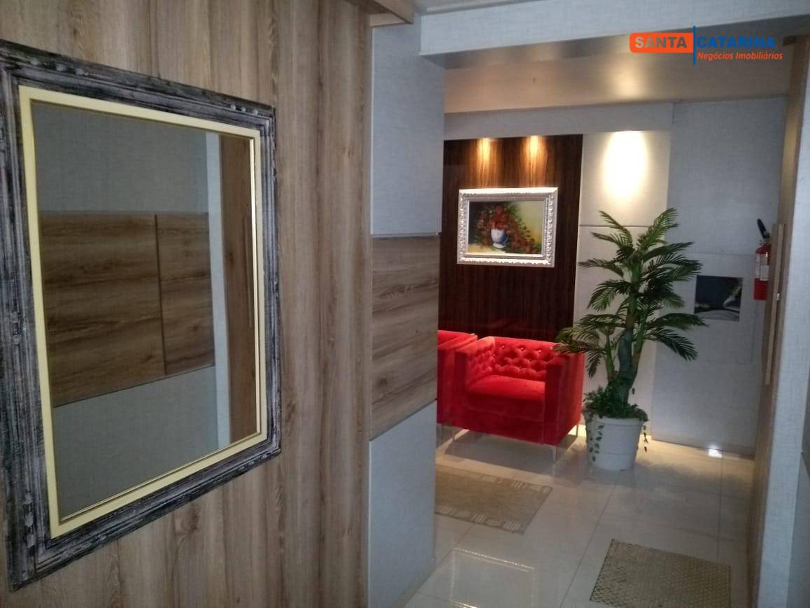 Apartamento à venda com 4 quartos, 180m² - Foto 26