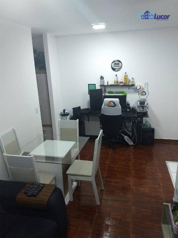 Apartamento à venda com 2 quartos, 63m² - Foto 3