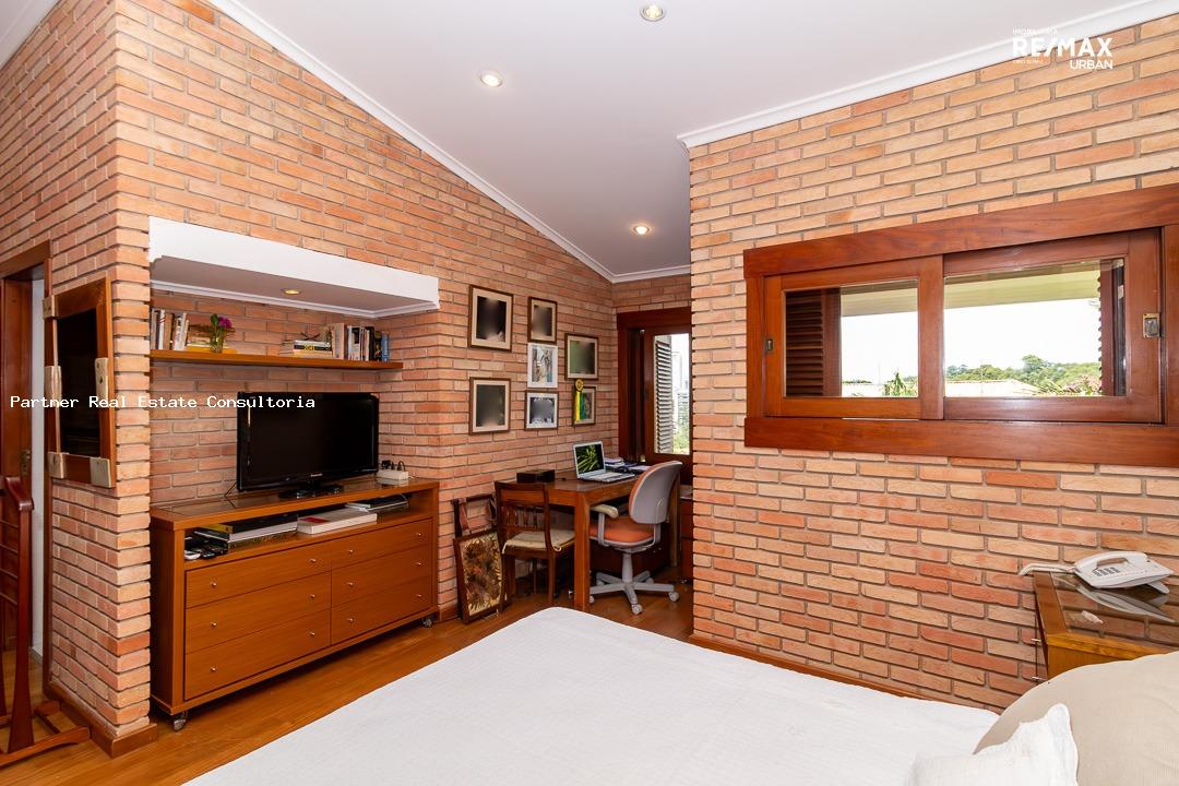 Casa à venda com 4 quartos, 530m² - Foto 36