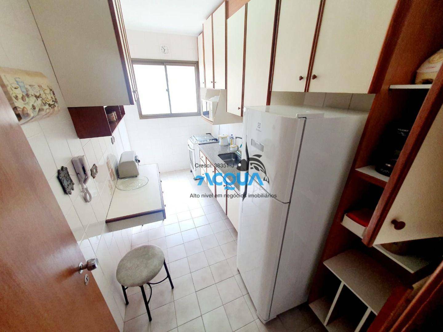 Apartamento à venda com 2 quartos, 69m² - Foto 3