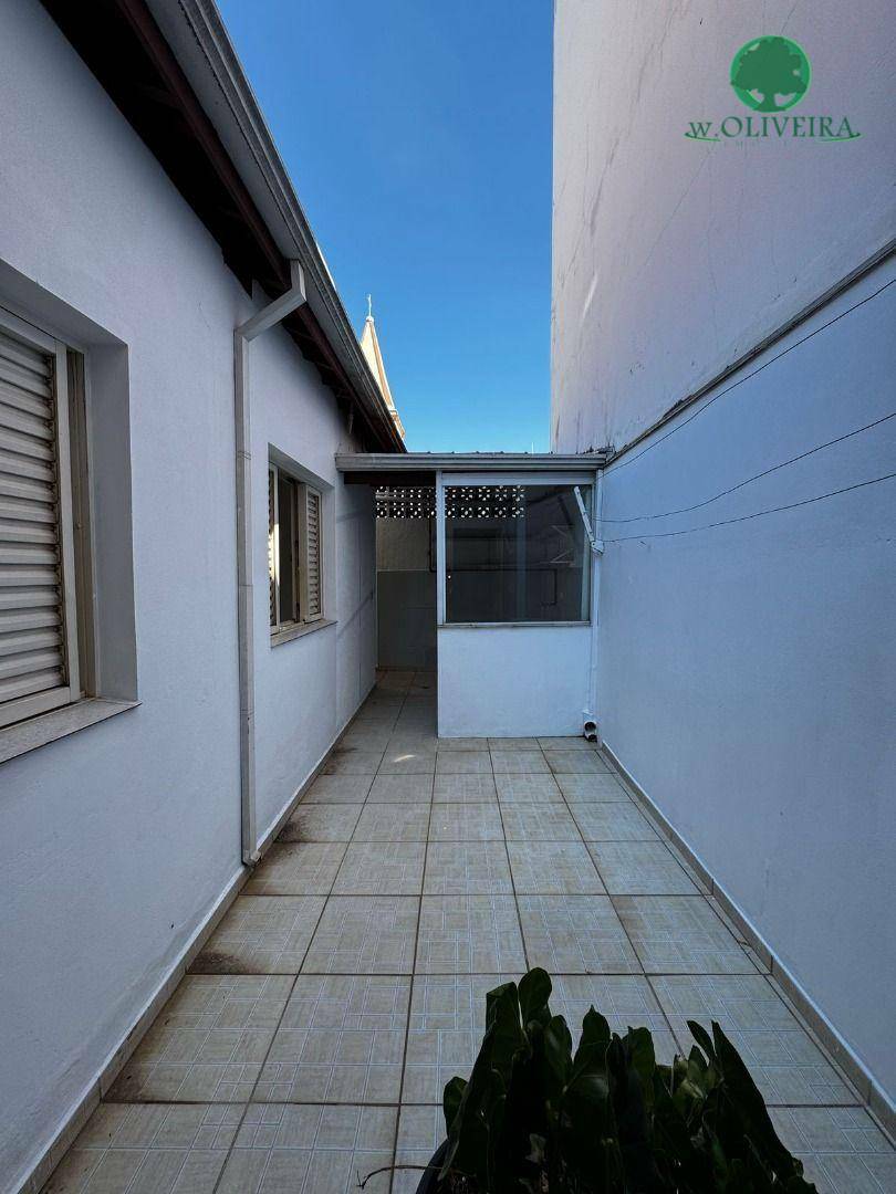 Casa à venda com 2 quartos, 125m² - Foto 4