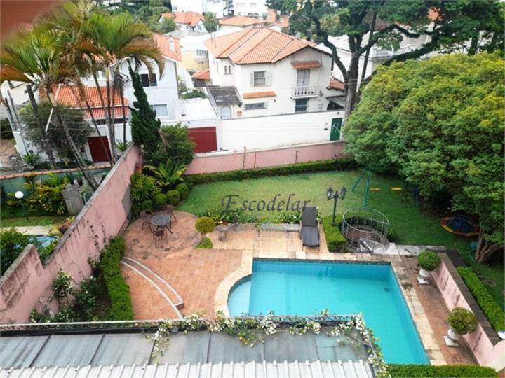 Casa à venda com 5 quartos, 300m² - Foto 12