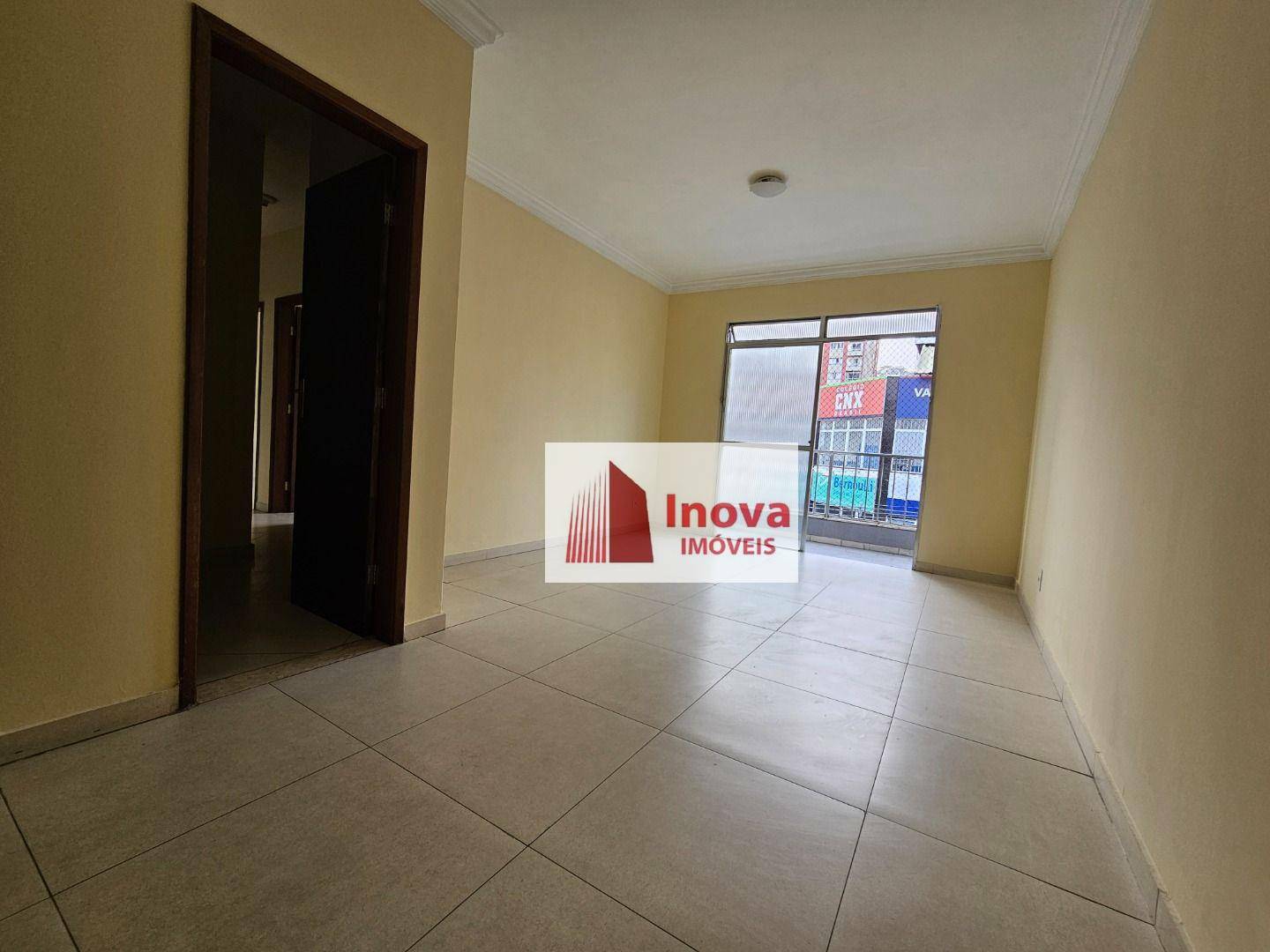 Apartamento à venda com 3 quartos, 90m² - Foto 4