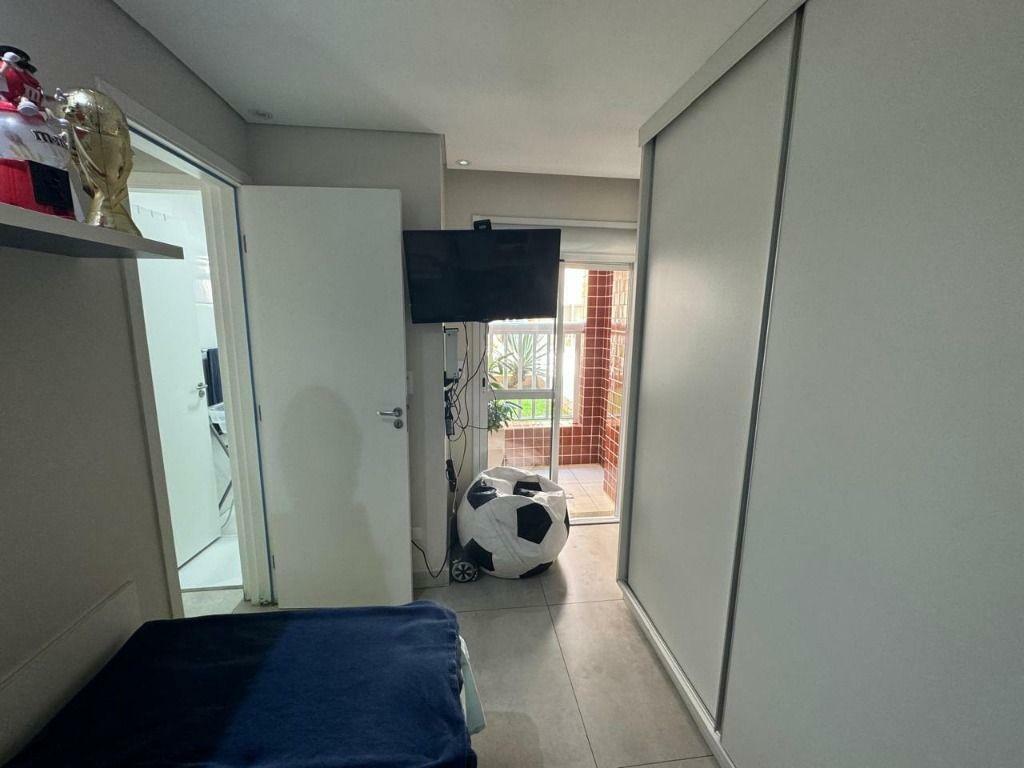 Apartamento à venda com 3 quartos, 70m² - Foto 18