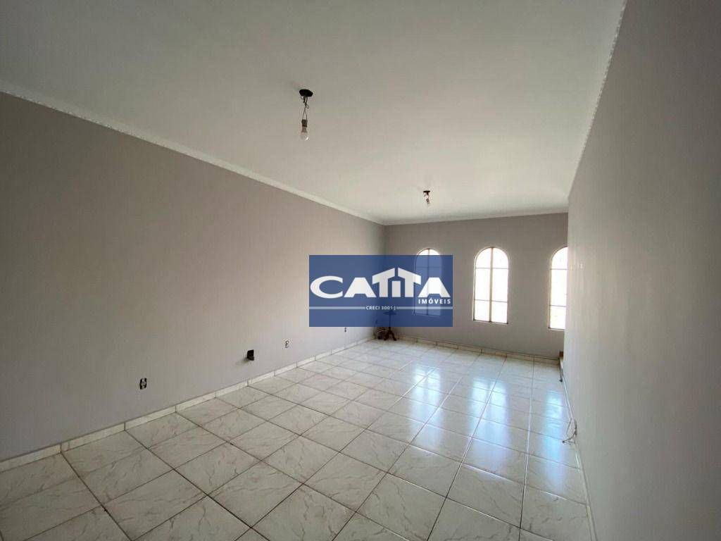 Sobrado para alugar com 3 quartos, 110m² - Foto 1