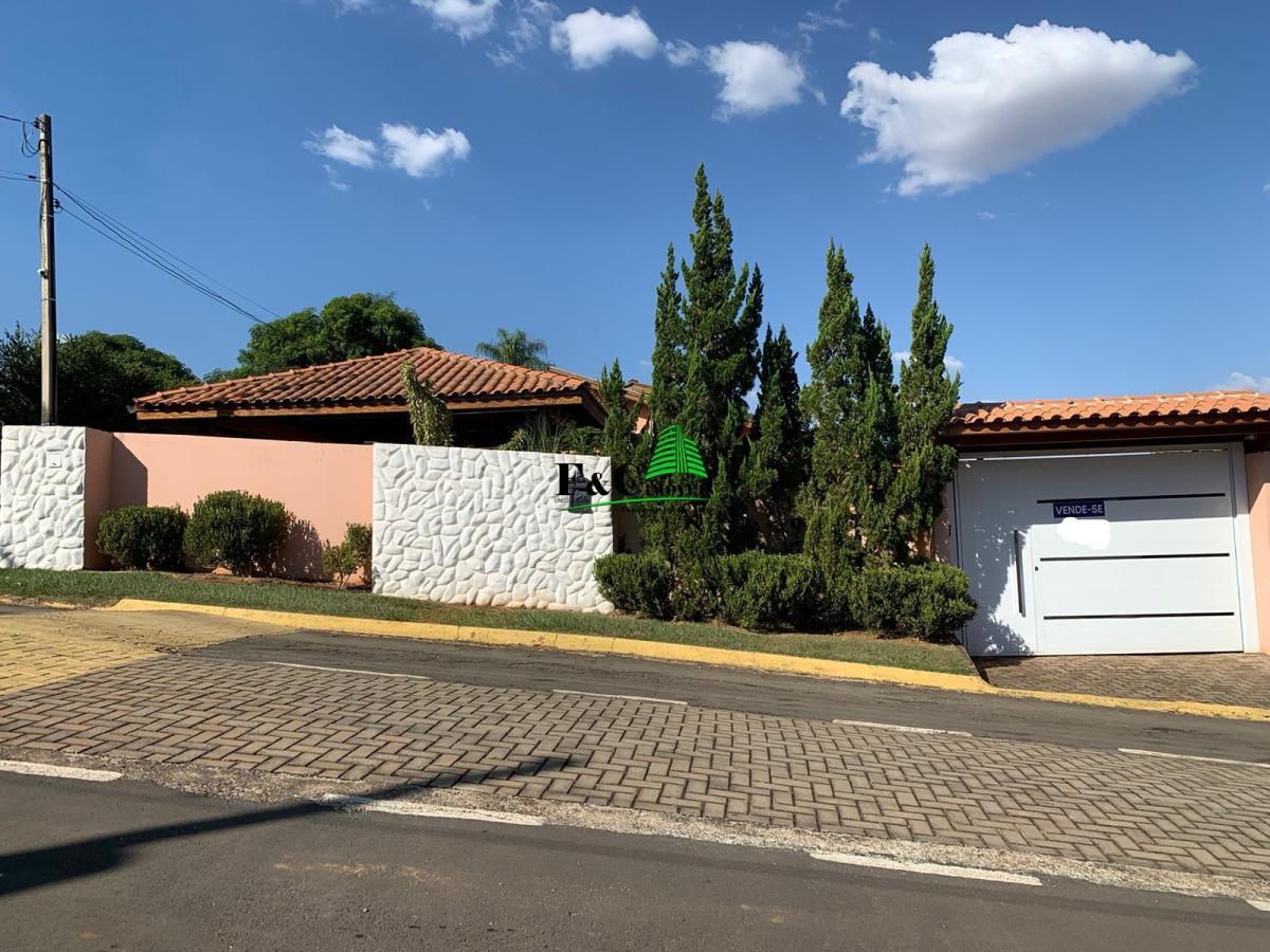 Fazenda à venda com 3 quartos, 1630m² - Foto 3