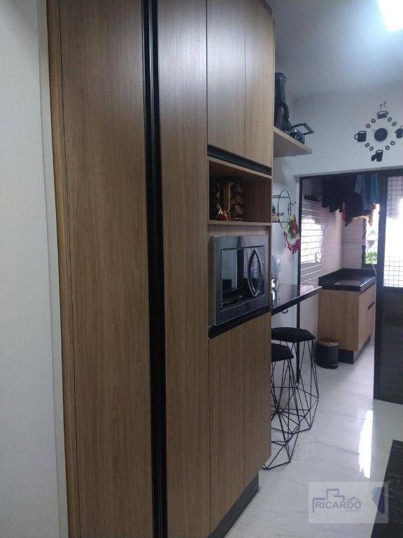 Apartamento à venda com 3 quartos, 68m² - Foto 9