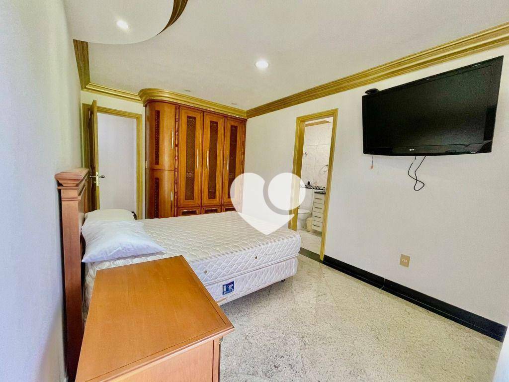 Apartamento à venda com 6 quartos, 299m² - Foto 19