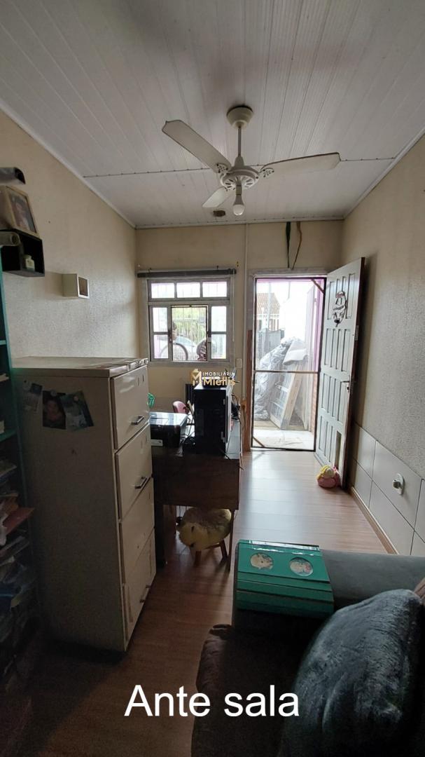 Casa à venda com 2 quartos, 79m² - Foto 2