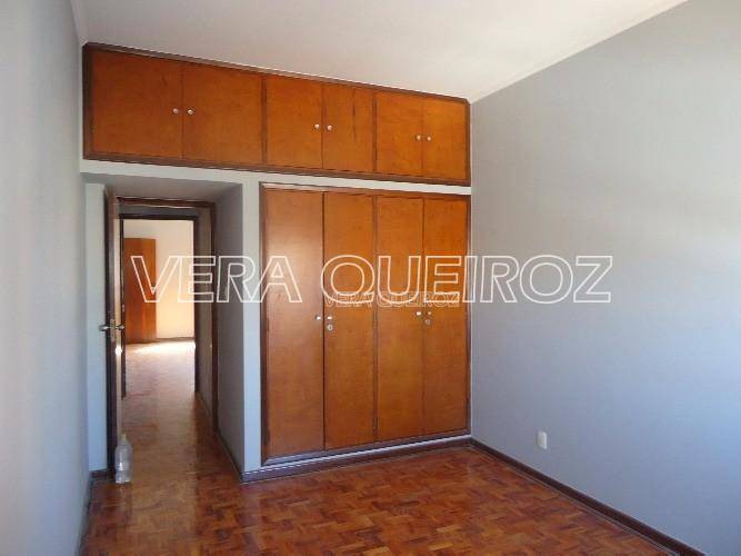 Apartamento à venda com 3 quartos, 181m² - Foto 13