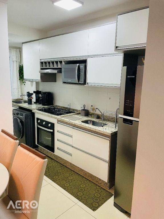Apartamento à venda com 3 quartos, 70m² - Foto 7