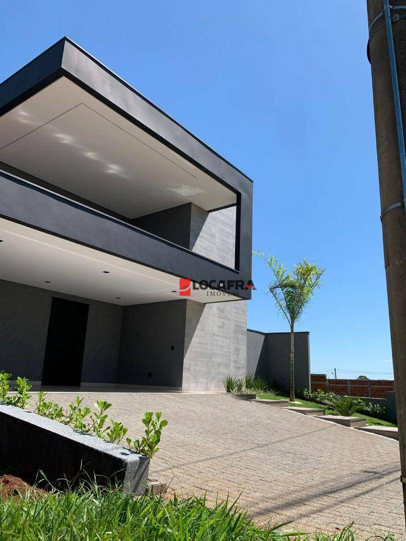 Casa de Condomínio à venda com 3 quartos, 210m² - Foto 3