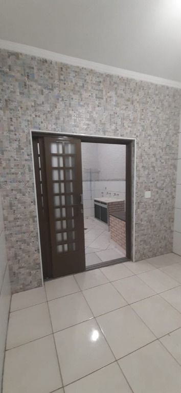 Casa à venda com 3 quartos, 170m² - Foto 9