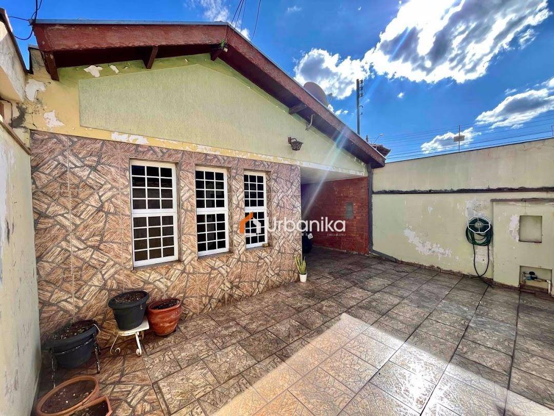 Casa, 3 quartos, 126 m² - Foto 1