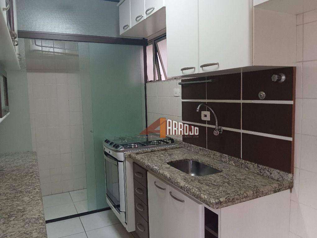 Apartamento à venda com 2 quartos, 57m² - Foto 4