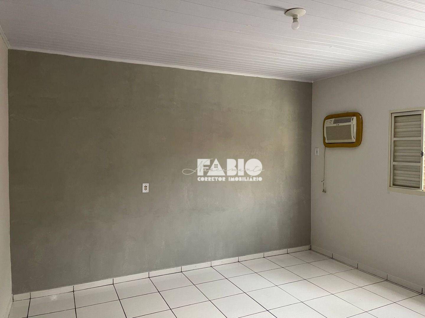 Casa à venda com 2 quartos, 99m² - Foto 4