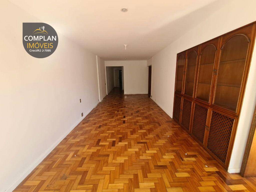 Apartamento à venda com 3 quartos, 120m² - Foto 9