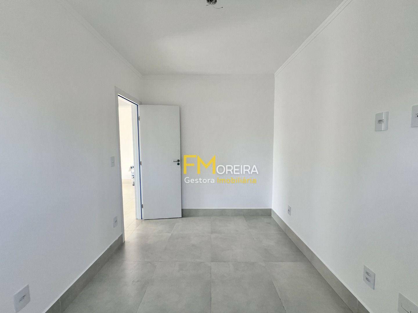 Apartamento à venda com 2 quartos, 77m² - Foto 12