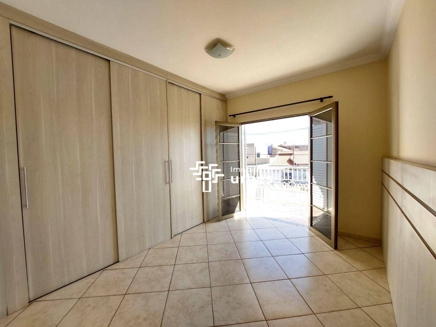 Casa para alugar com 3 quartos, 226m² - Foto 20
