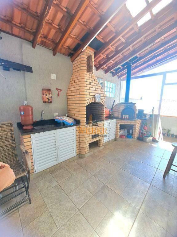 Casa à venda com 3 quartos, 109m² - Foto 35