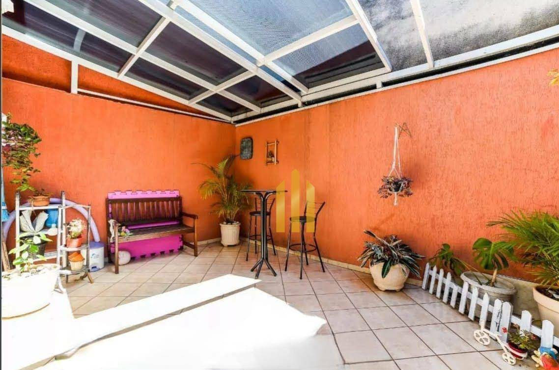 Sobrado à venda com 3 quartos, 135m² - Foto 2