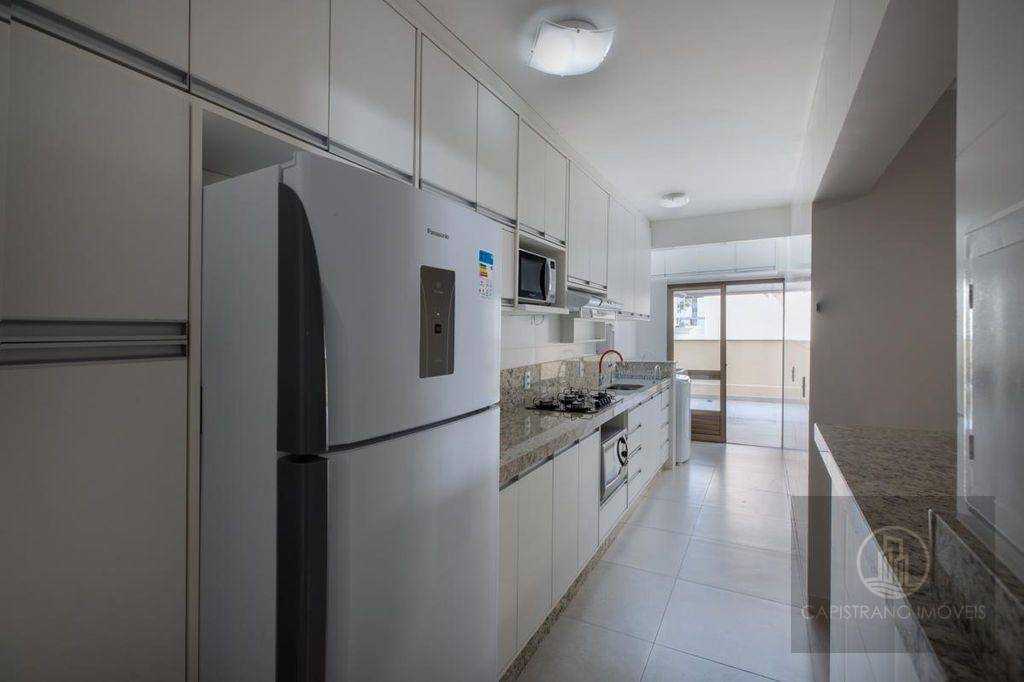 Apartamento à venda com 2 quartos, 210m² - Foto 4