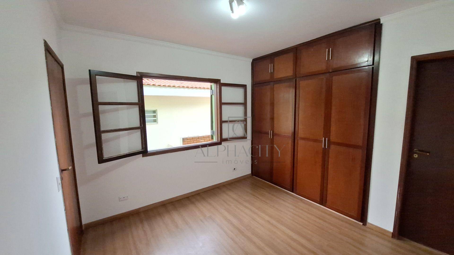 Casa de Condomínio para alugar com 2 quartos, 237m² - Foto 8