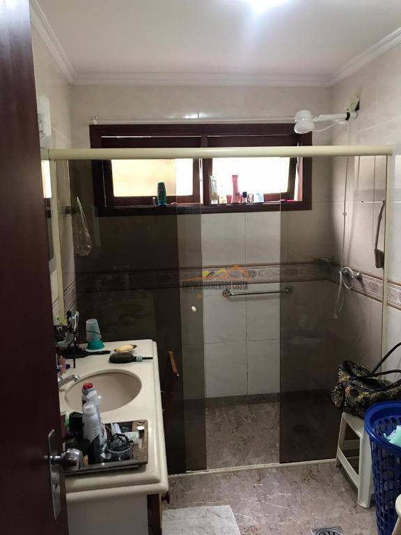 Casa de Condomínio à venda com 4 quartos, 247m² - Foto 15