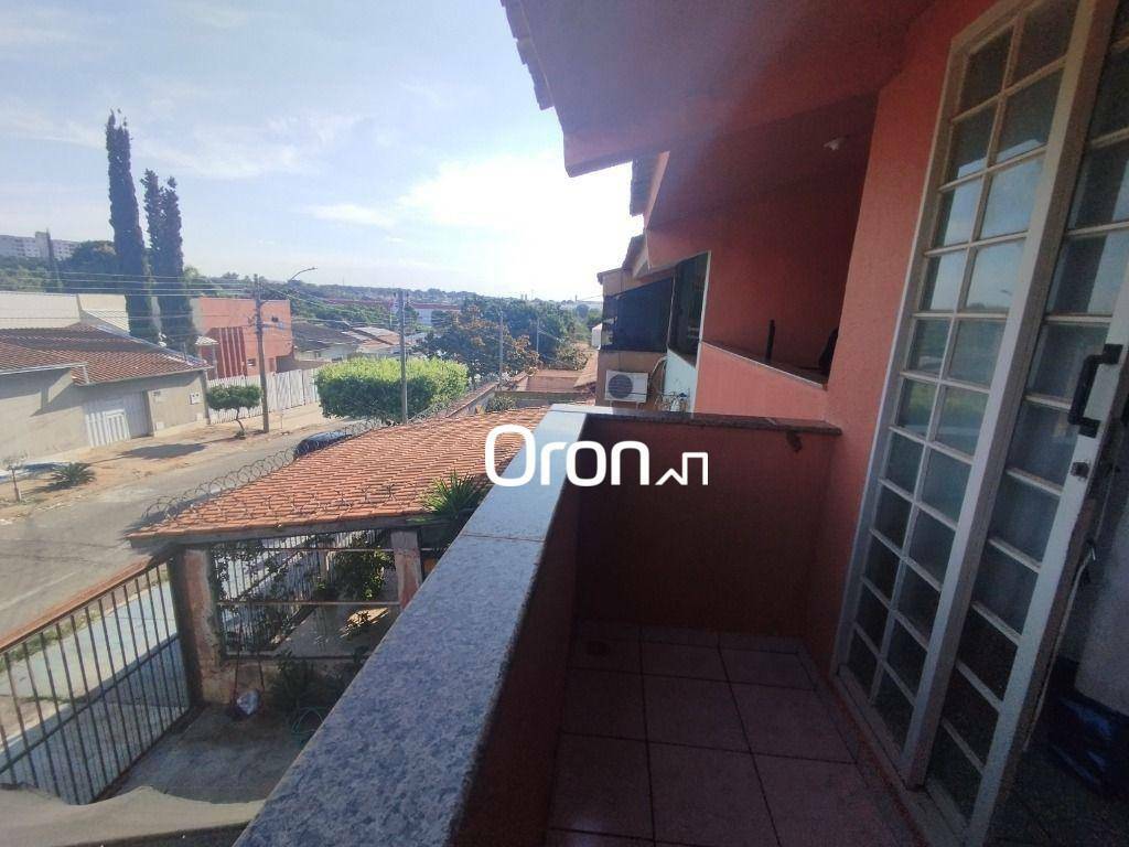 Sobrado à venda com 3 quartos, 180m² - Foto 4