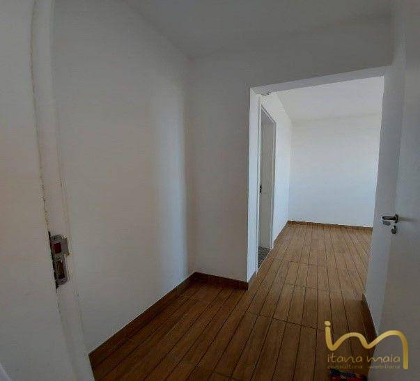 Apartamento à venda com 2 quartos, 70m² - Foto 8