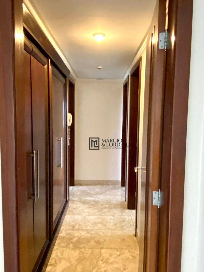 Apartamento à venda com 3 quartos, 210m² - Foto 15