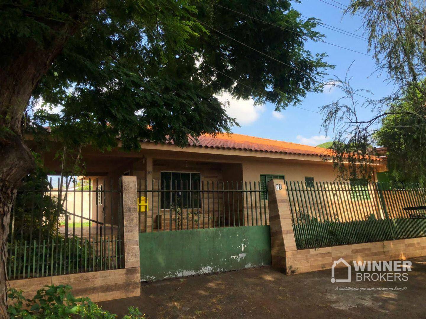 Casa à venda com 3 quartos, 139m² - Foto 1