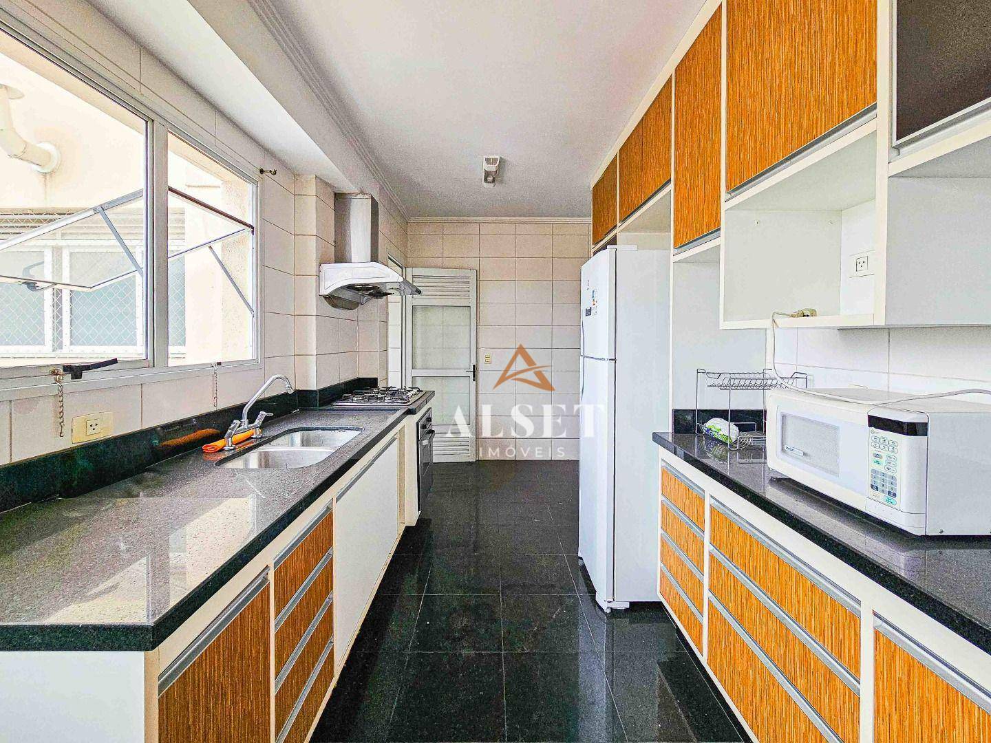 Apartamento à venda e aluguel com 3 quartos, 164m² - Foto 12