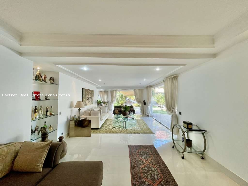 Casa à venda com 4 quartos, 1082m² - Foto 9