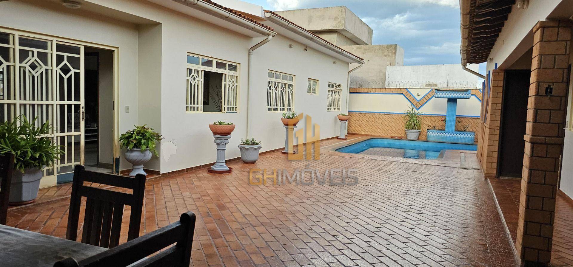 Casa à venda com 4 quartos, 310m² - Foto 21