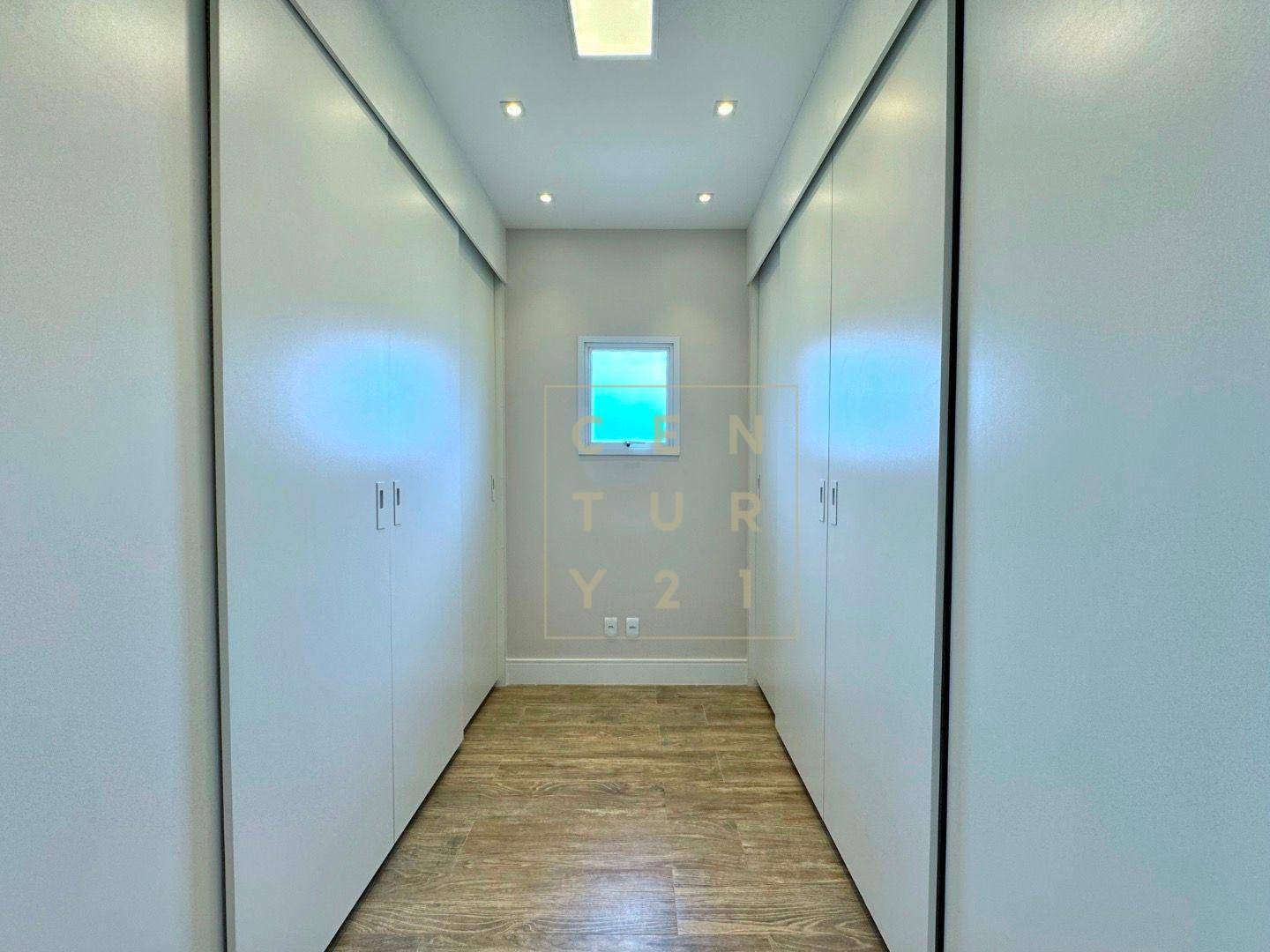 Casa de Condomínio à venda com 4 quartos, 305m² - Foto 17