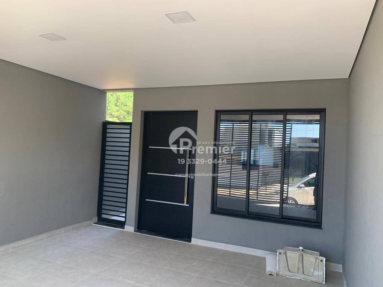 Casa à venda com 3 quartos, 130m² - Foto 1