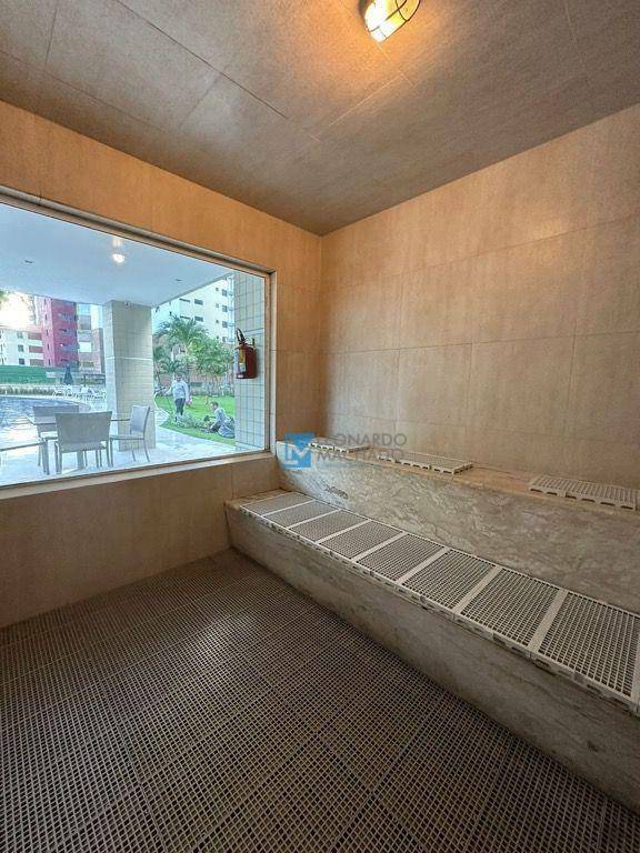 Apartamento à venda com 3 quartos, 210m² - Foto 4