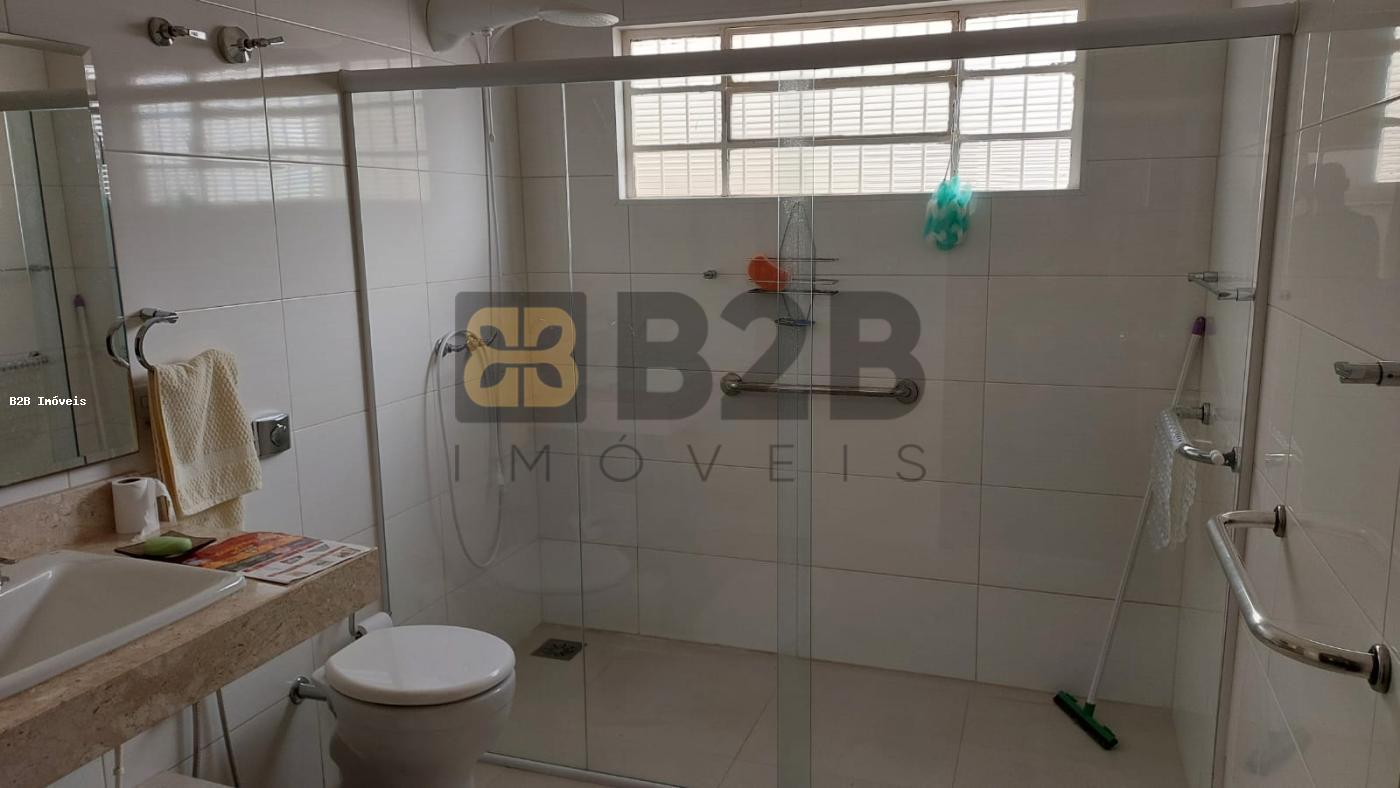 Casa à venda com 5 quartos, 266m² - Foto 21