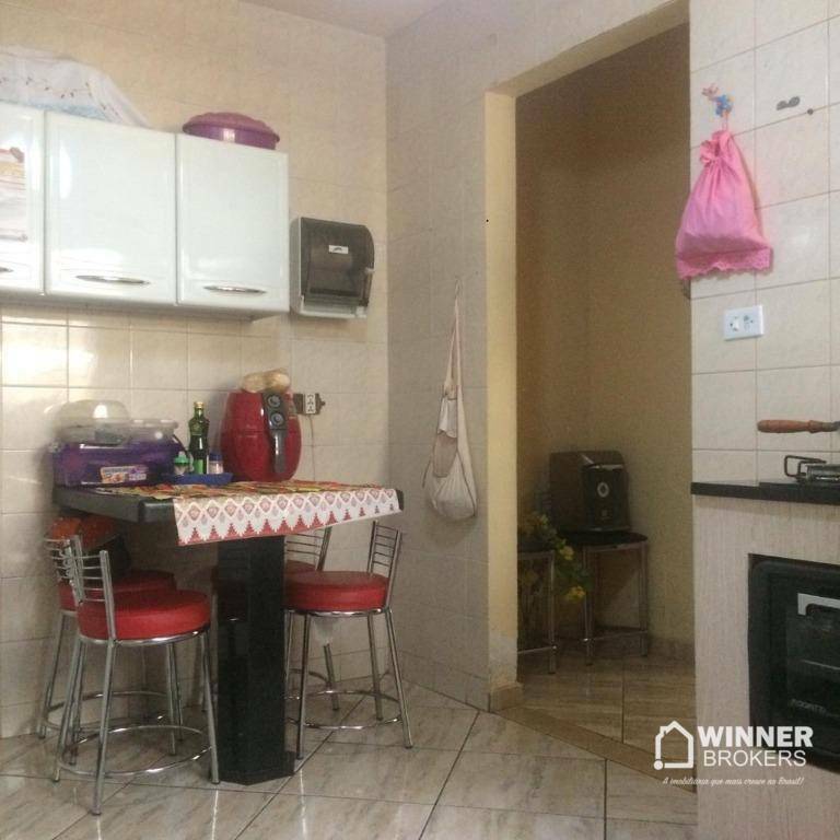 Sobrado à venda com 3 quartos, 200m² - Foto 2
