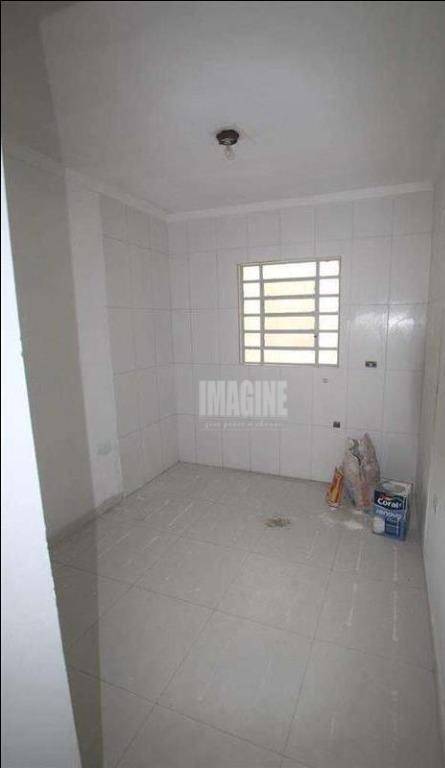 Sobrado à venda com 2 quartos, 190m² - Foto 5